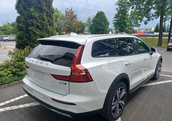 Volvo V60 Cross Country cena 262800 przebieg: 7, rok produkcji 2024 z Biały Bór małe 67